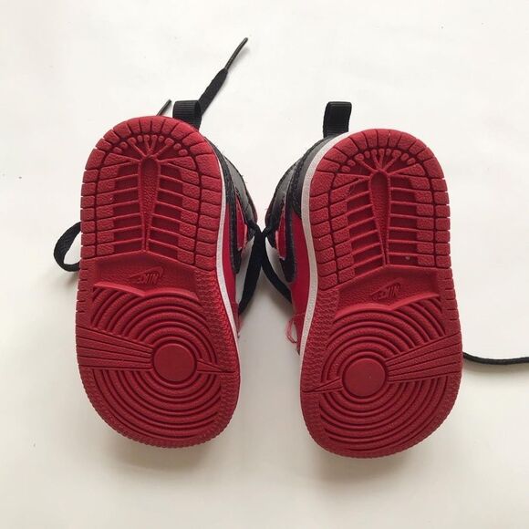 Nike Air Jordan mid sneakers EUC size 4 toddler - Picture 9 of 9
